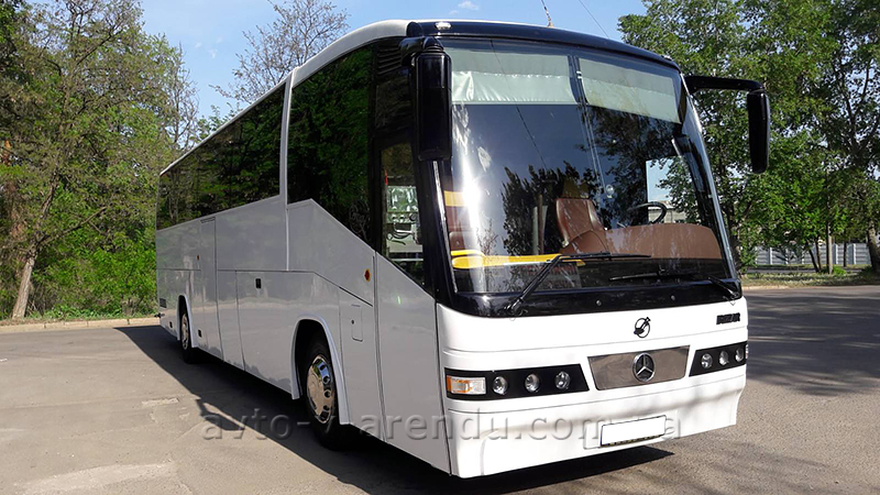 Оренда автобуса Mercedes 50 місць