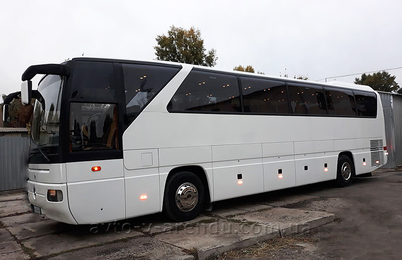 Оренда автобуса Mercedes 50 місць