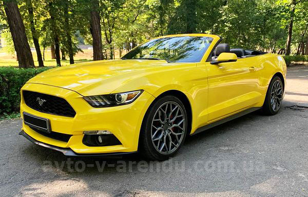 Оренда кабріолета Ford Mustang GT жовтий