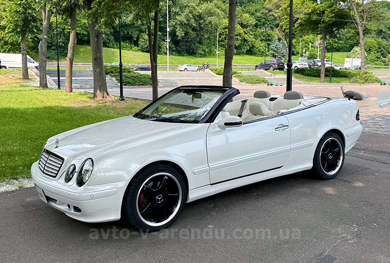 Оренда кабріолета Mercedes W208 CLK 320