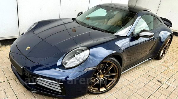 Оренда авто Porsche 911 Carrera 4 темно-синій у Києві