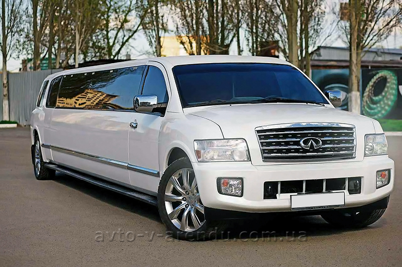 Прокат лімузину Infiniti QX56 на 16 місць