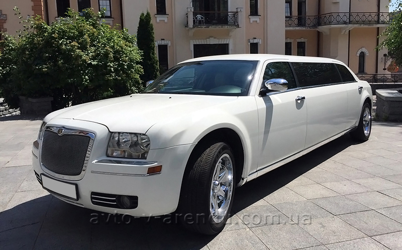 Прокат лімузину Chrysler 300C білий