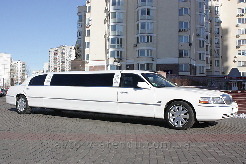 Прокат лімузину Lincoln Town Car