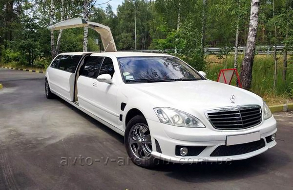 Прокат лімузину Mercedes W221 S63