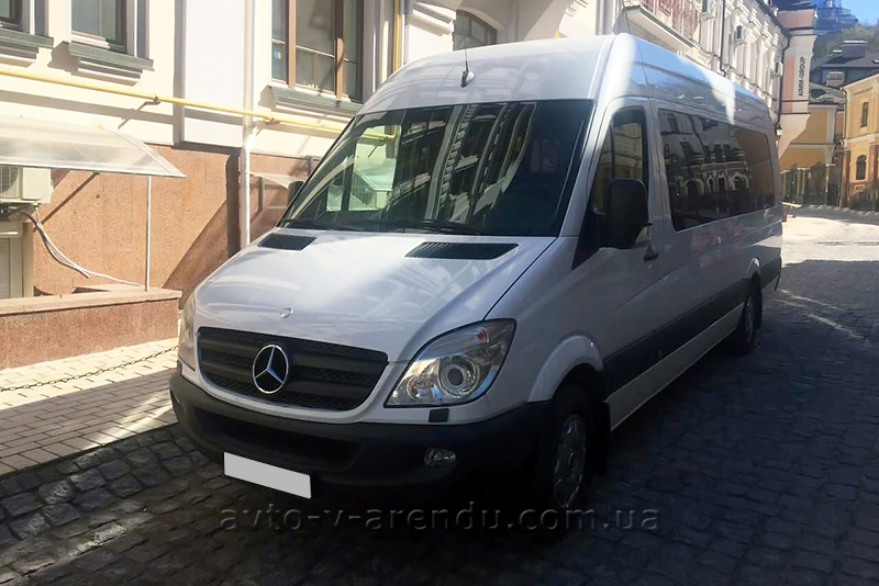 Оренда мікроавтобуса з водієм Mercedes Sprinter 20 місць