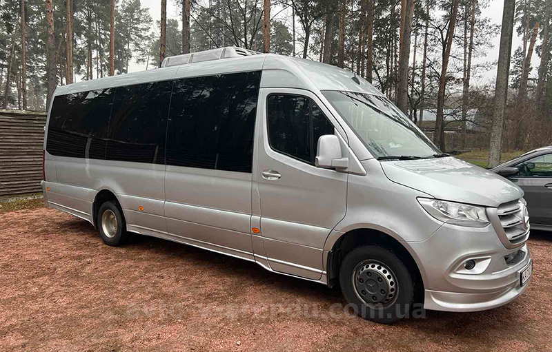 Оренда мікроавтобуса з водієм Mercedes-Benz Sprinter 23 місця