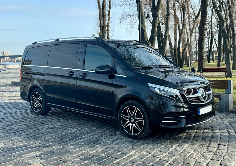 Оренда мікроавтобуса з водієм Mercedes V-сlass