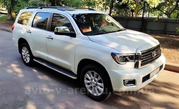 Оренда позашляховика з водієм Toyota Sequoia біла 2018