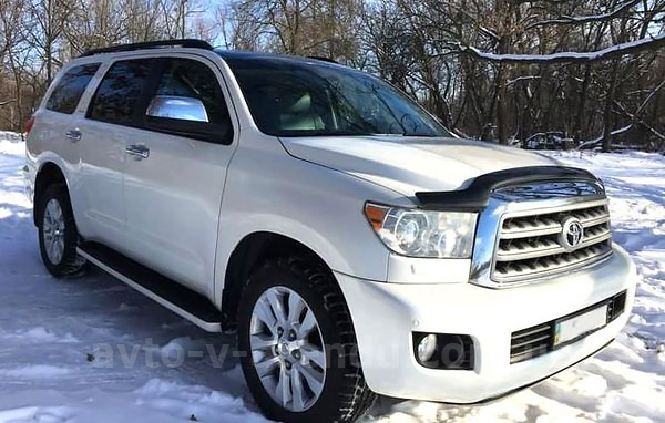 Оренда позашляховика з водієм Toyota Sequoia