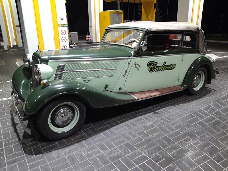 Оренда ретро авто Audi 225 cabriolet