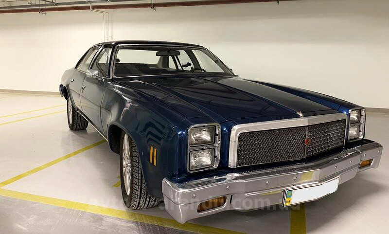 Оренда ретро авто Chevrolet Malibu Classic