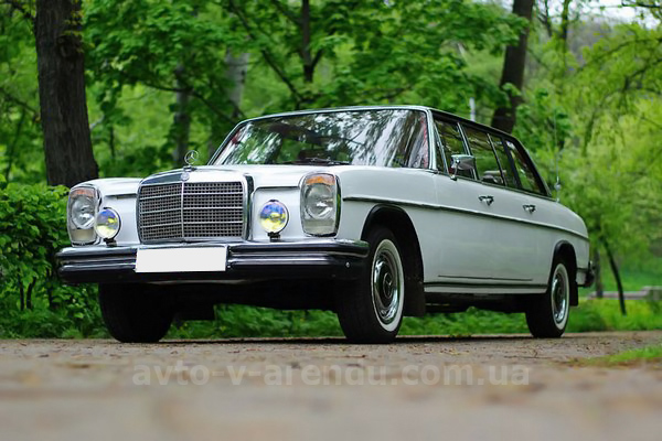 Оренда ретро авто Mercedes-Benz 1969